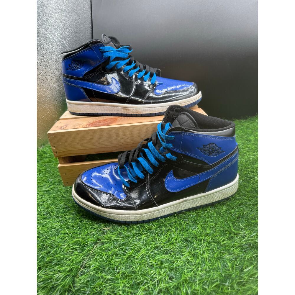 Nike- Air Jordan 1 Retro- High Top - Black/Blue-Size 10 M